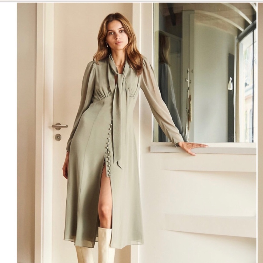 FOUND!! ISO Aritzia Wilfred Mambo Dress in Green